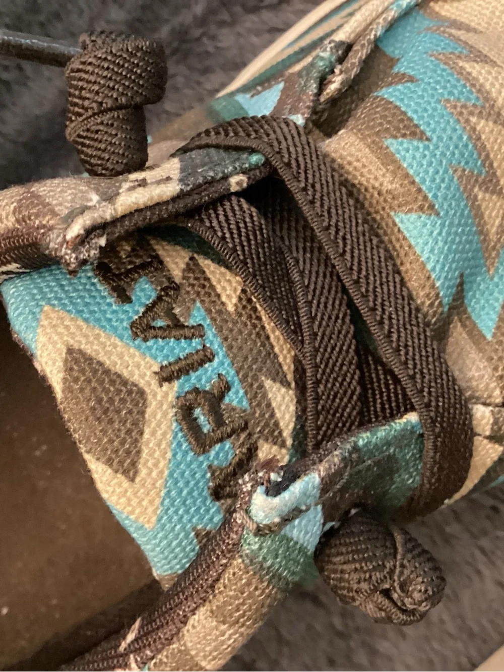 Ariat Men’s Aztec-Pattern Slip Ons/Lace up in Teal and Brown.  Size 8.5